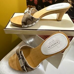 Coach size 9 Juliet wooden heels